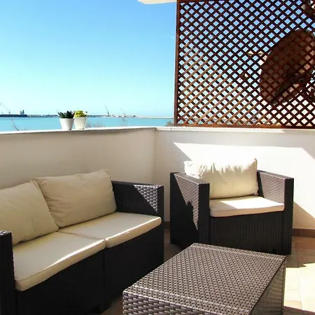Aura Casesicule, Only For Sea View Lovers, Modern Style Apartment In City Center, Wi-Fi * Pozzallo
