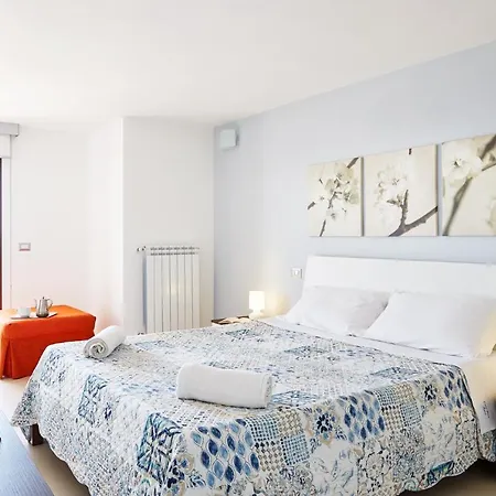 Aura Casesicule, Only For Sea View Lovers, Modern Style Apartment In City Center, Wi-Fi Apartment Pozzallo