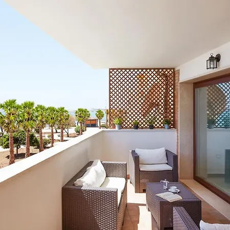 Aura Casesicule, Only For Sea View Lovers, Modern Style Apartment In City Center, Wi-Fi Apartment Pozzallo