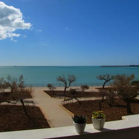 Appartement Aura Casesicule, Only For Sea View Lovers, Modern Style In Center, Wi-fi *